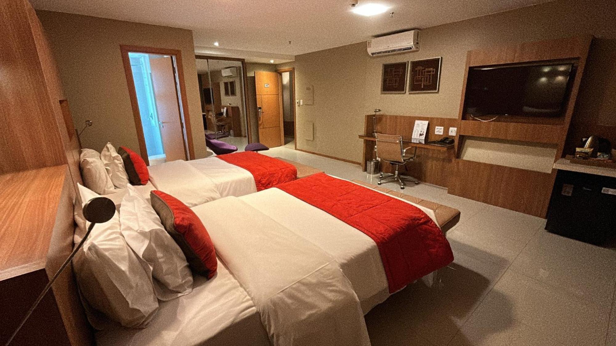 Jade Hotel Brasilia Candangolandia Zewnętrze zdjęcie A room at the hotel