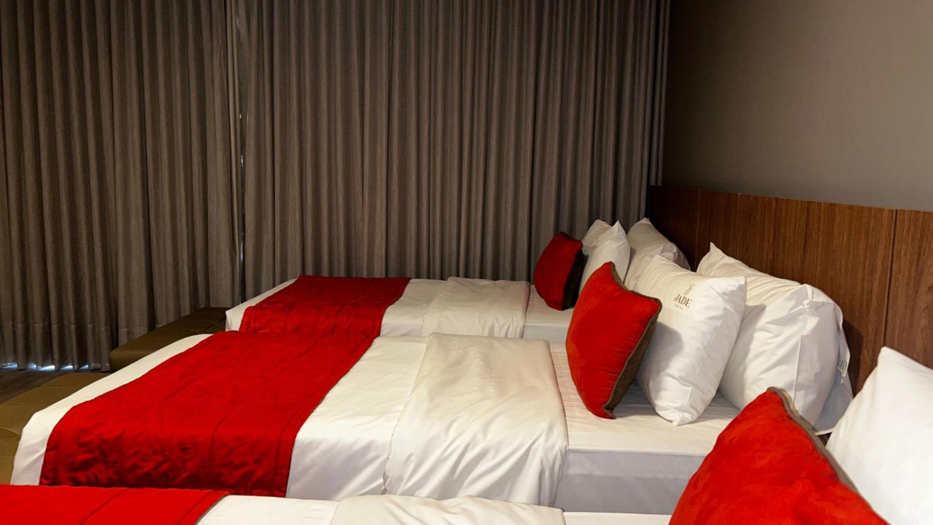 Jade Hotel Brasilia Candangolandia Zewnętrze zdjęcie A room at the hotel