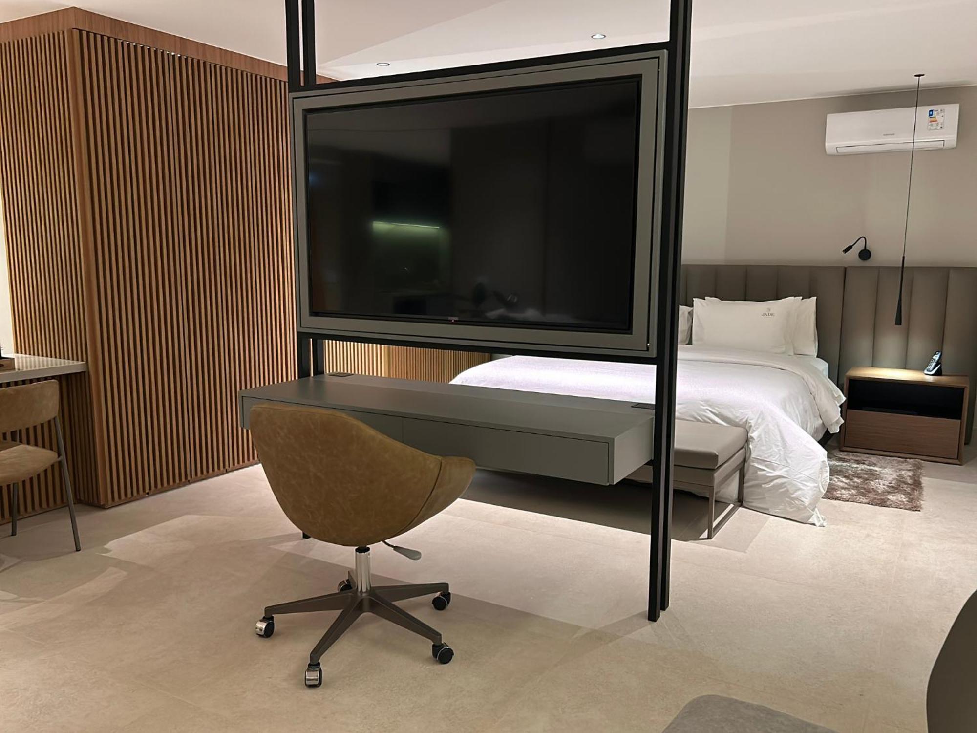 Jade Hotel Brasilia Candangolandia Zewnętrze zdjęcie A room at the hotel